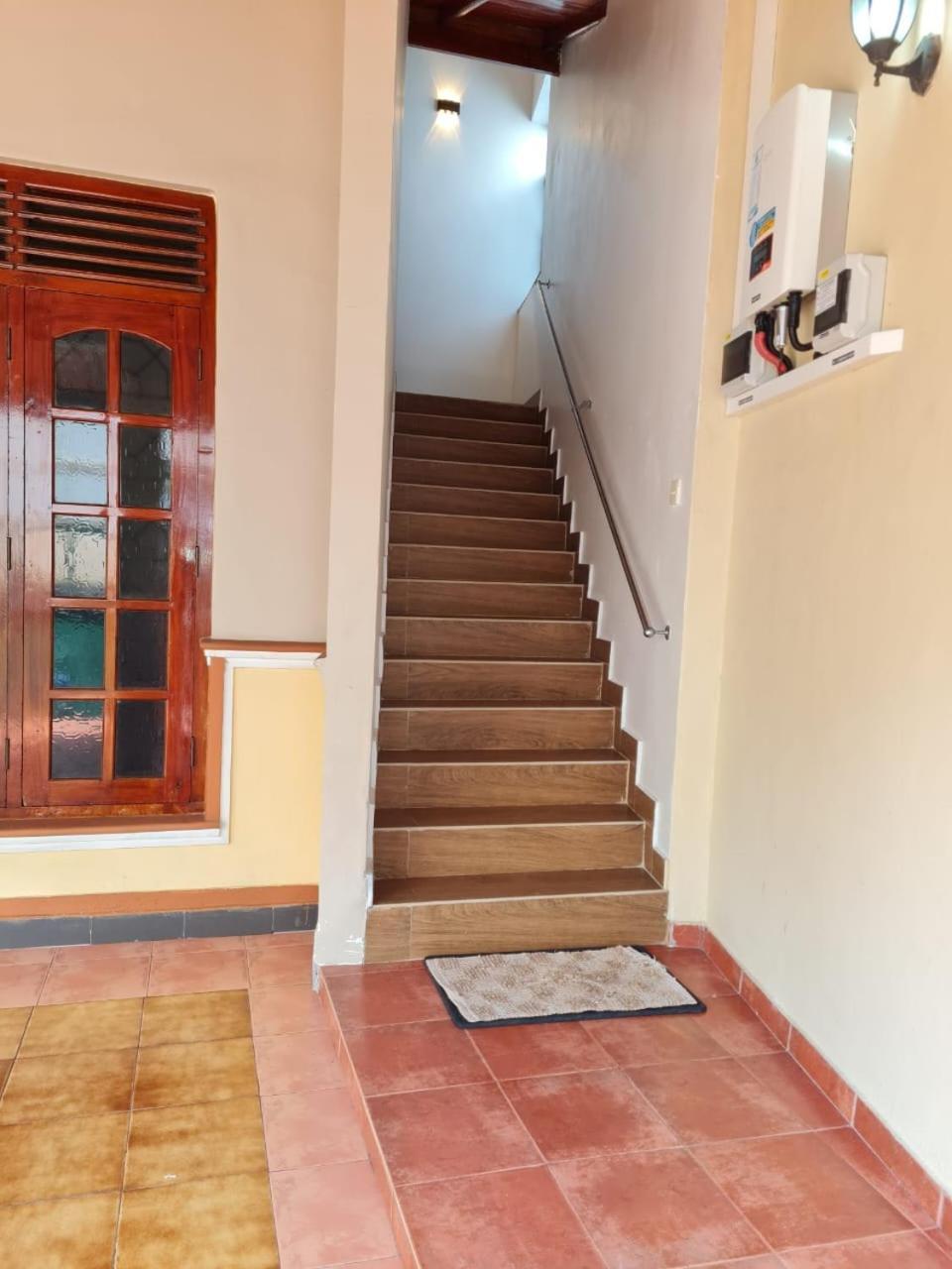 Ama Guest Colombo Holiday home *